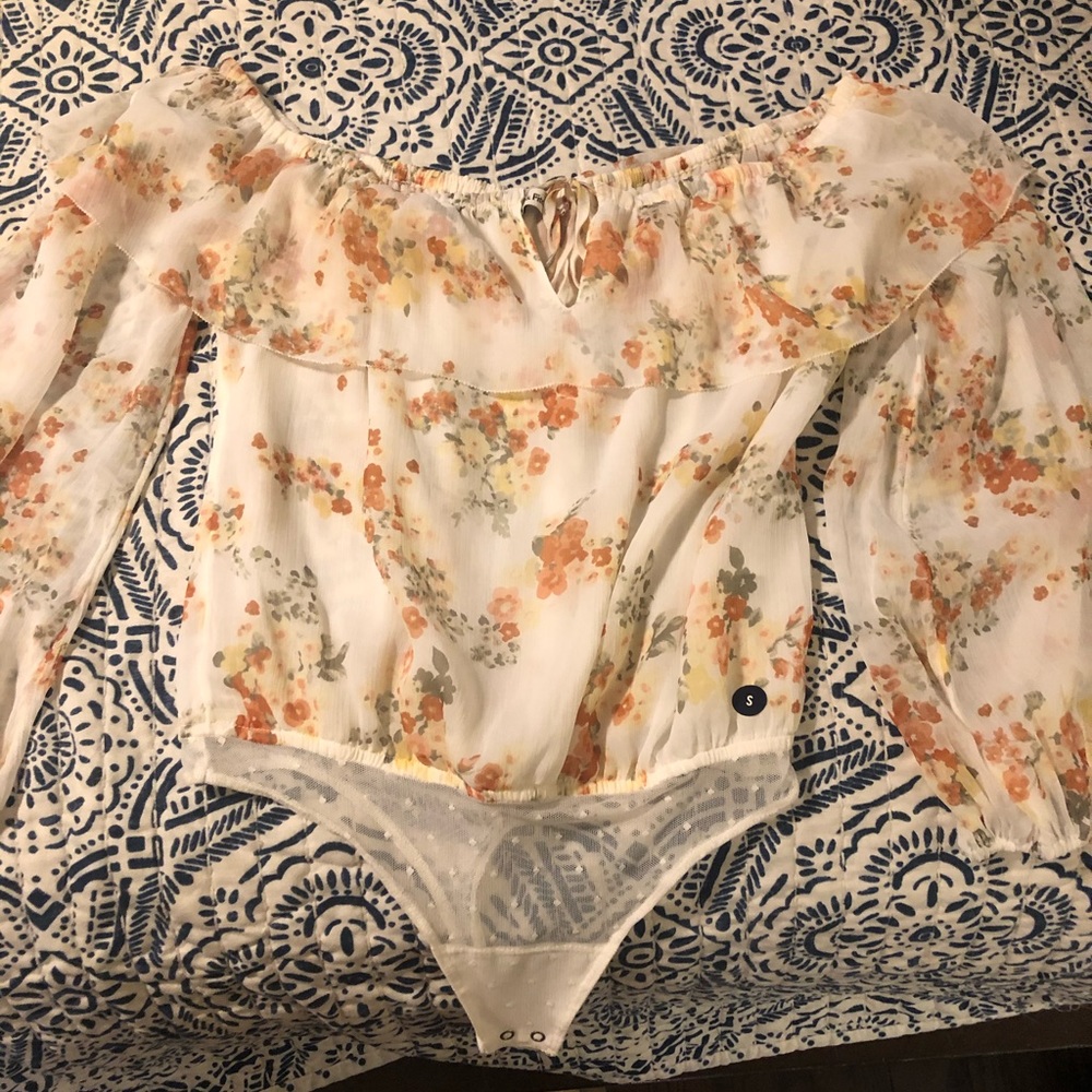 A&F Off the shoulder bodysuit NWOT